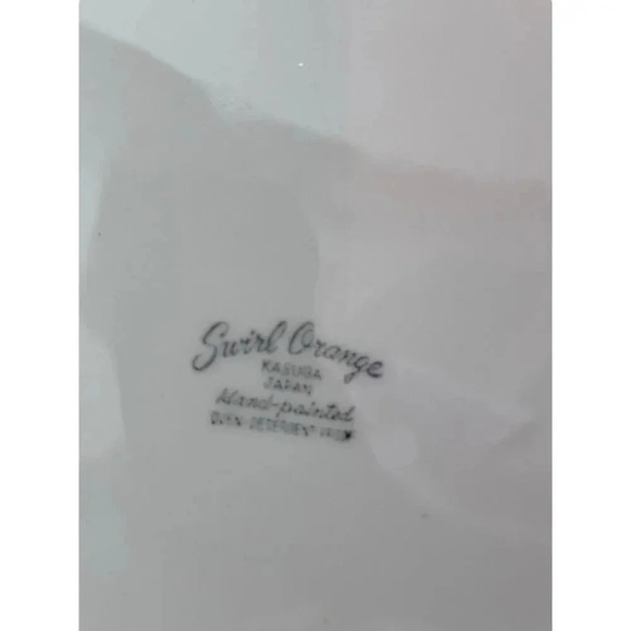 Swirl Orange Kasuga Japan Ceramic Dinner Plate - Picture 4 of 4